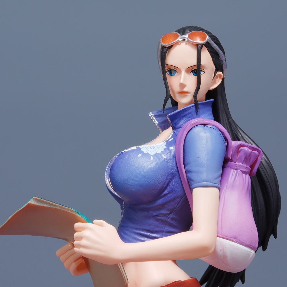 In Stock Anime Figure Wit Stud - огляд і ціна Desk Setup Tv