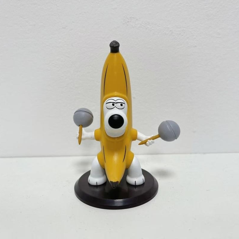 Family Guy Banana 13cm Action  - огляд і ціна Desk Setup Tv